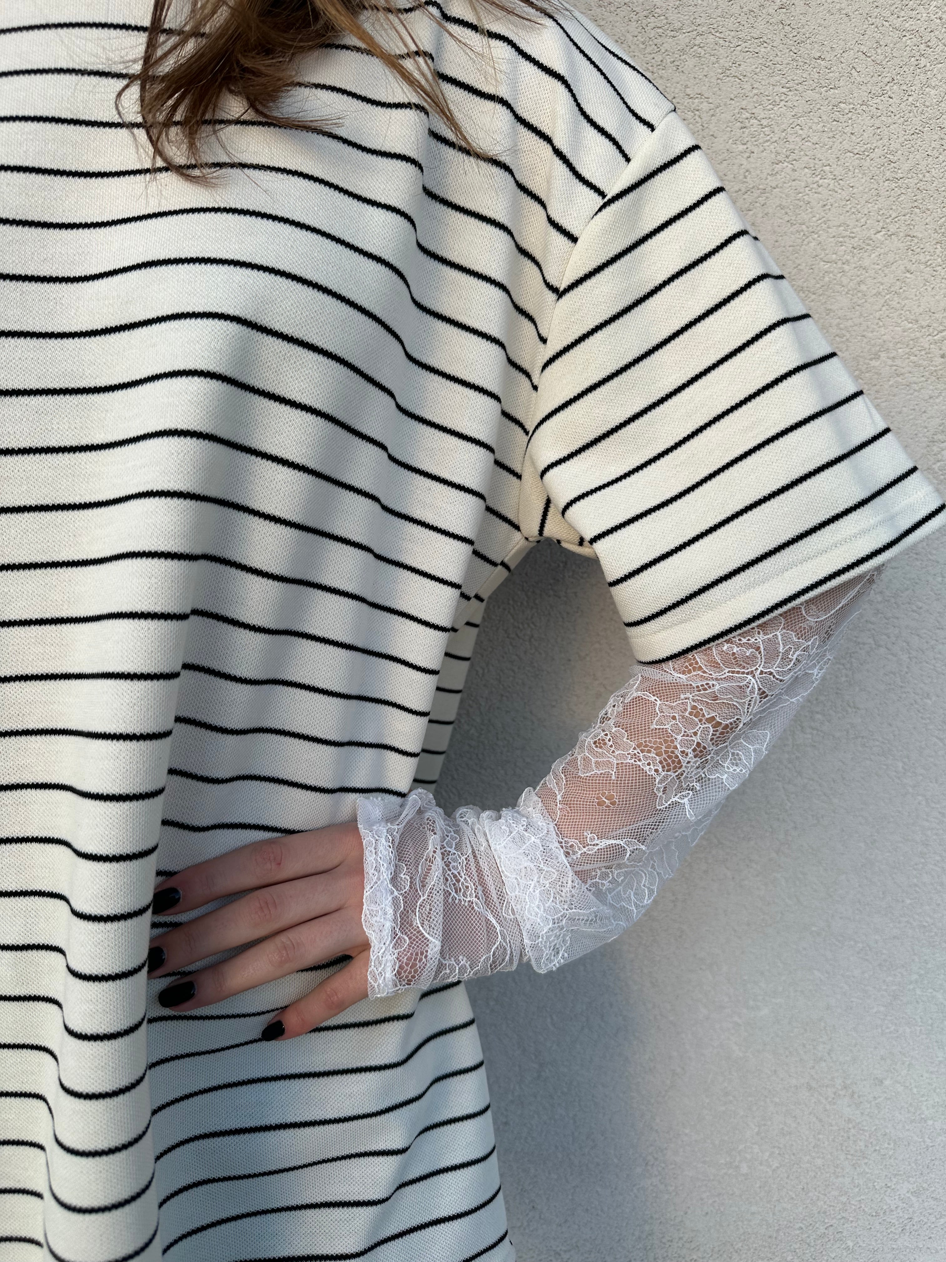 T-shirt maniche pizzo RIGA NERA - VICOLO