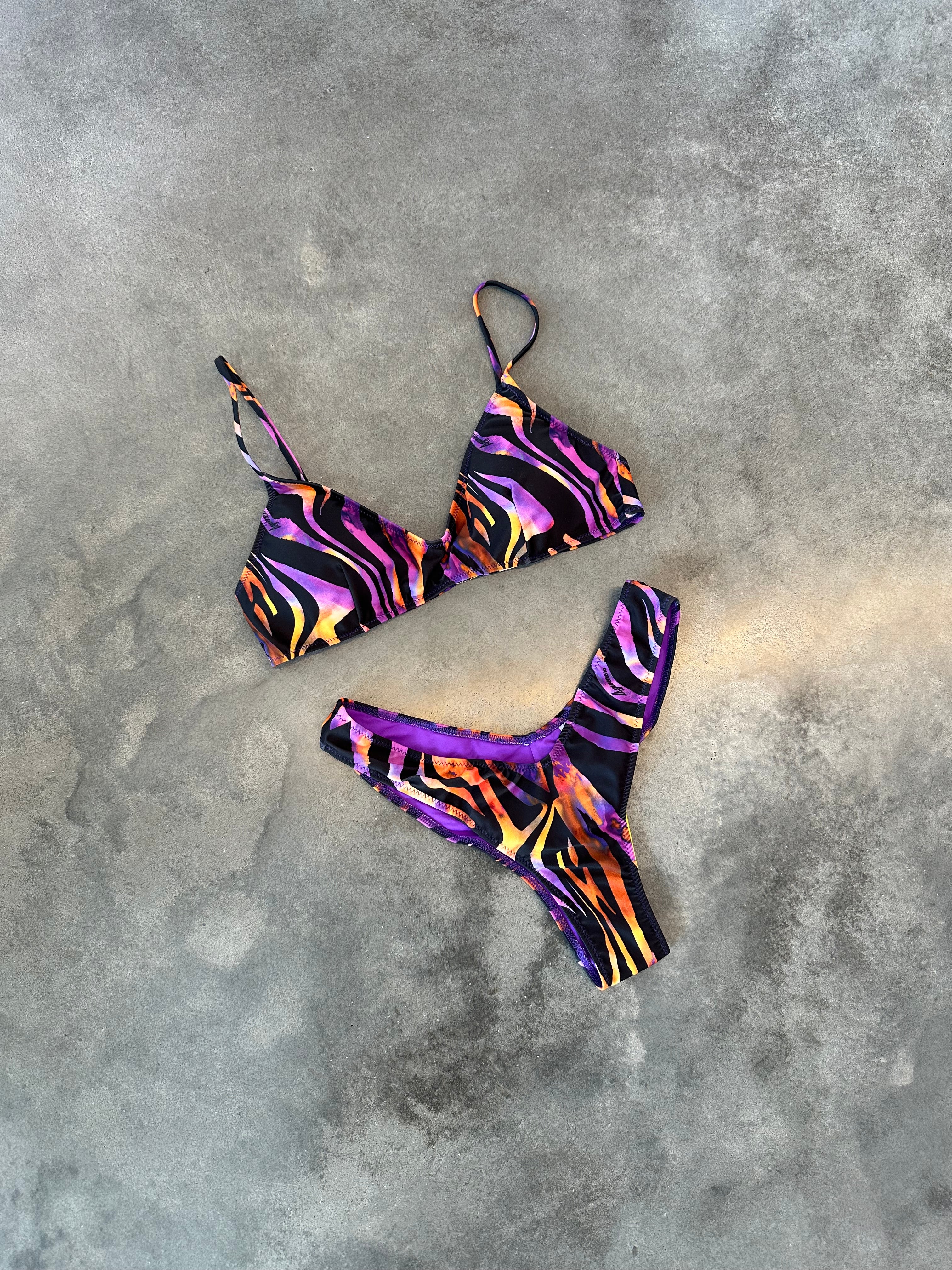 Bikini top HYPNOTIC ZEBRA - 4GIVENESS