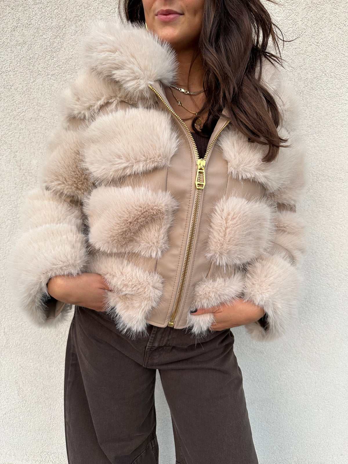 Ecopelliccia cappuccio BEIGE - YES LONDON