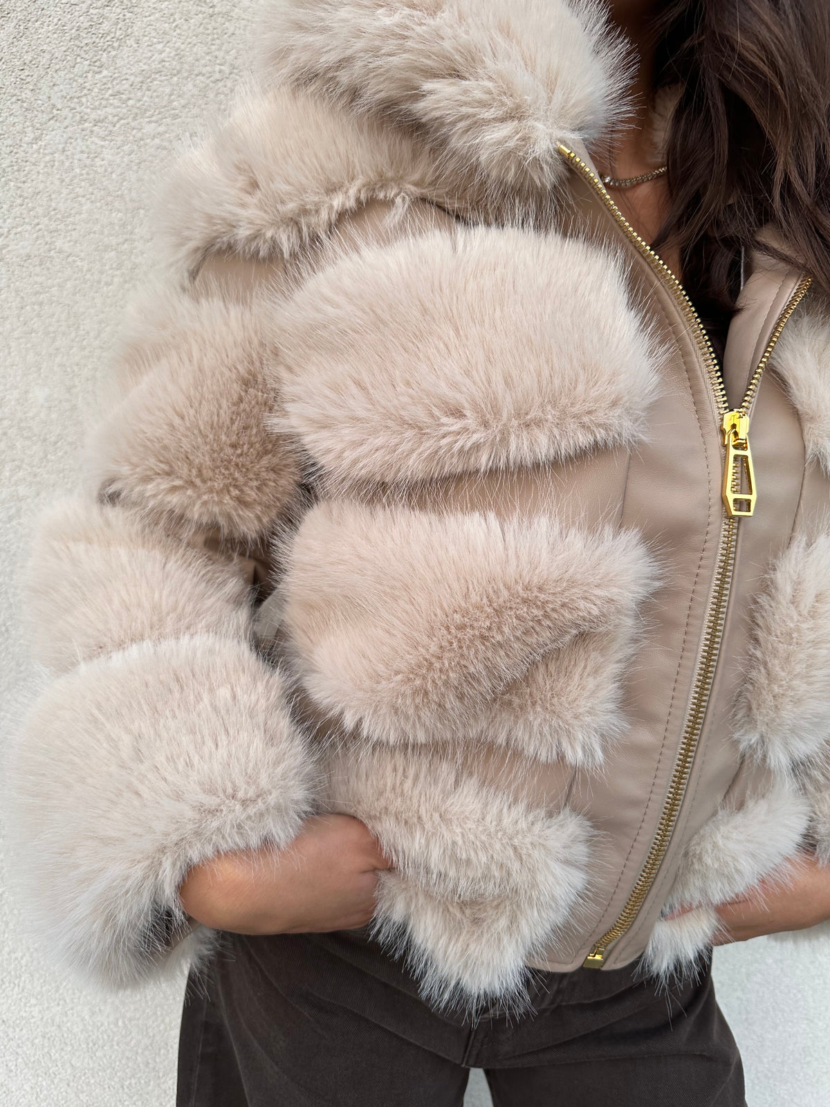 Ecopelliccia cappuccio BEIGE - YES LONDON
