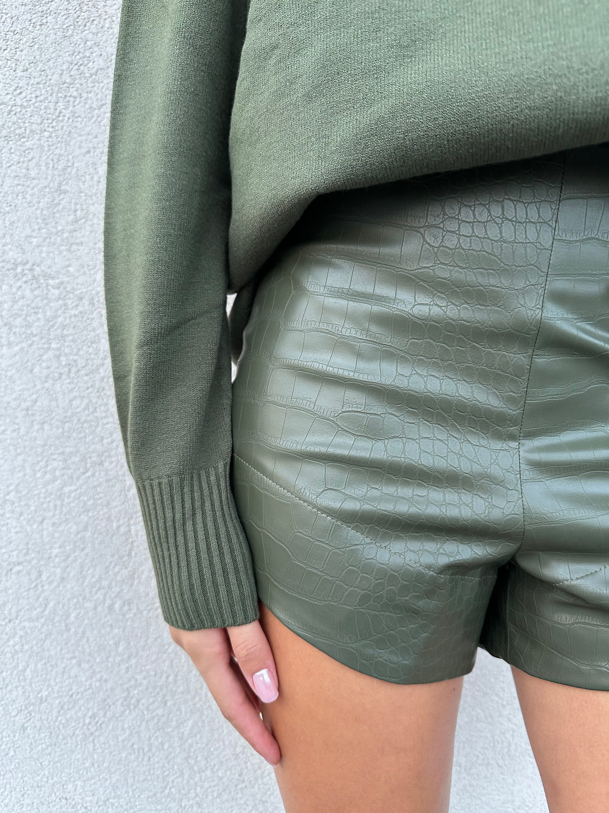 Shorts cocco VERDE - SILENCE LIMITED