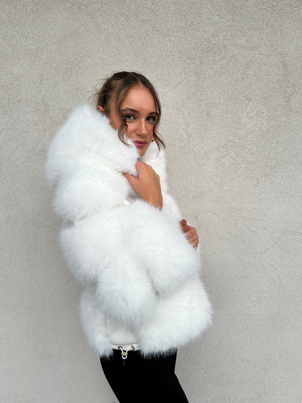 Ecopelliccia cappuccio BIANCA - YES LONDON