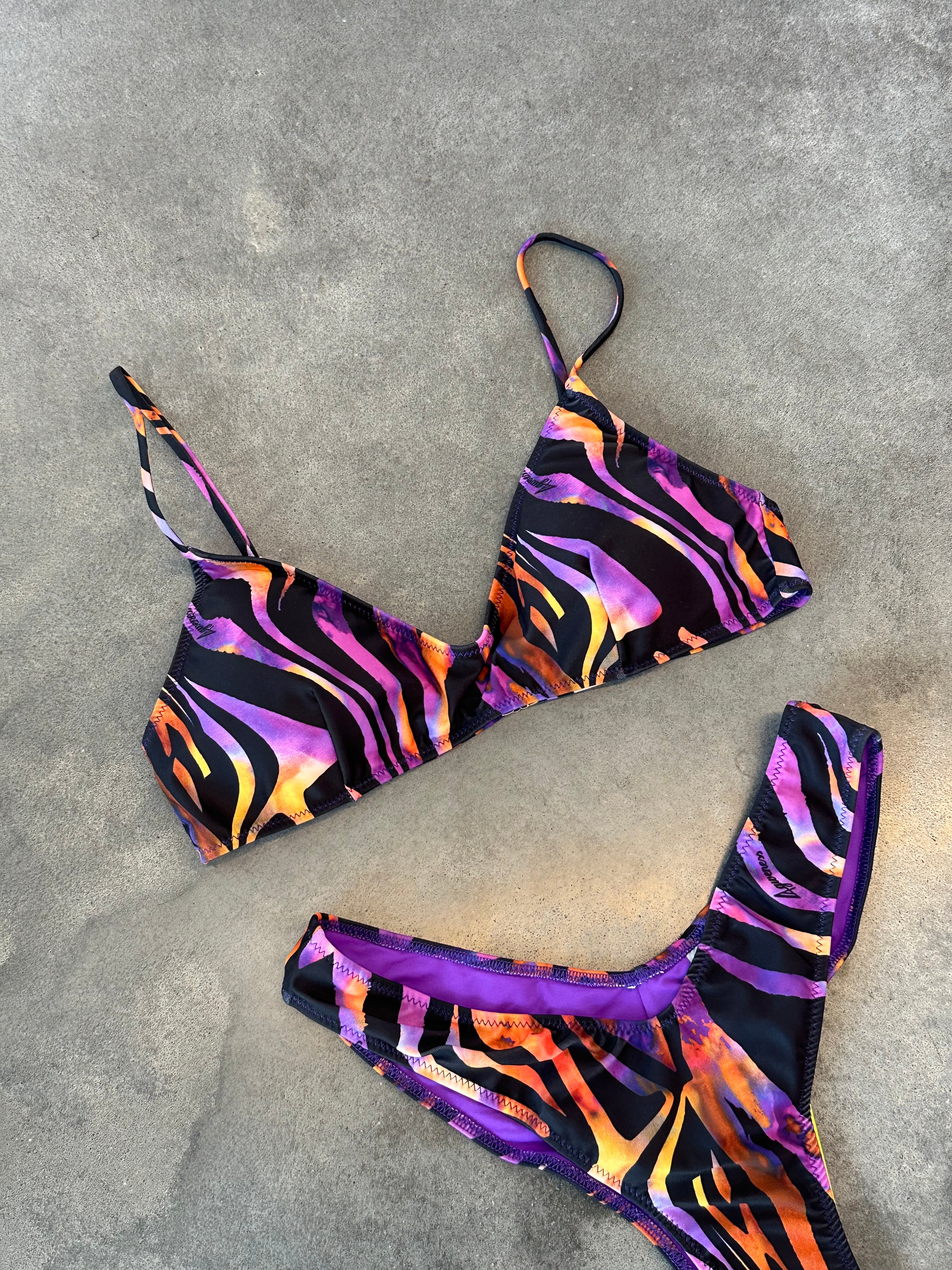 Bikini top HYPNOTIC ZEBRA - 4GIVENESS