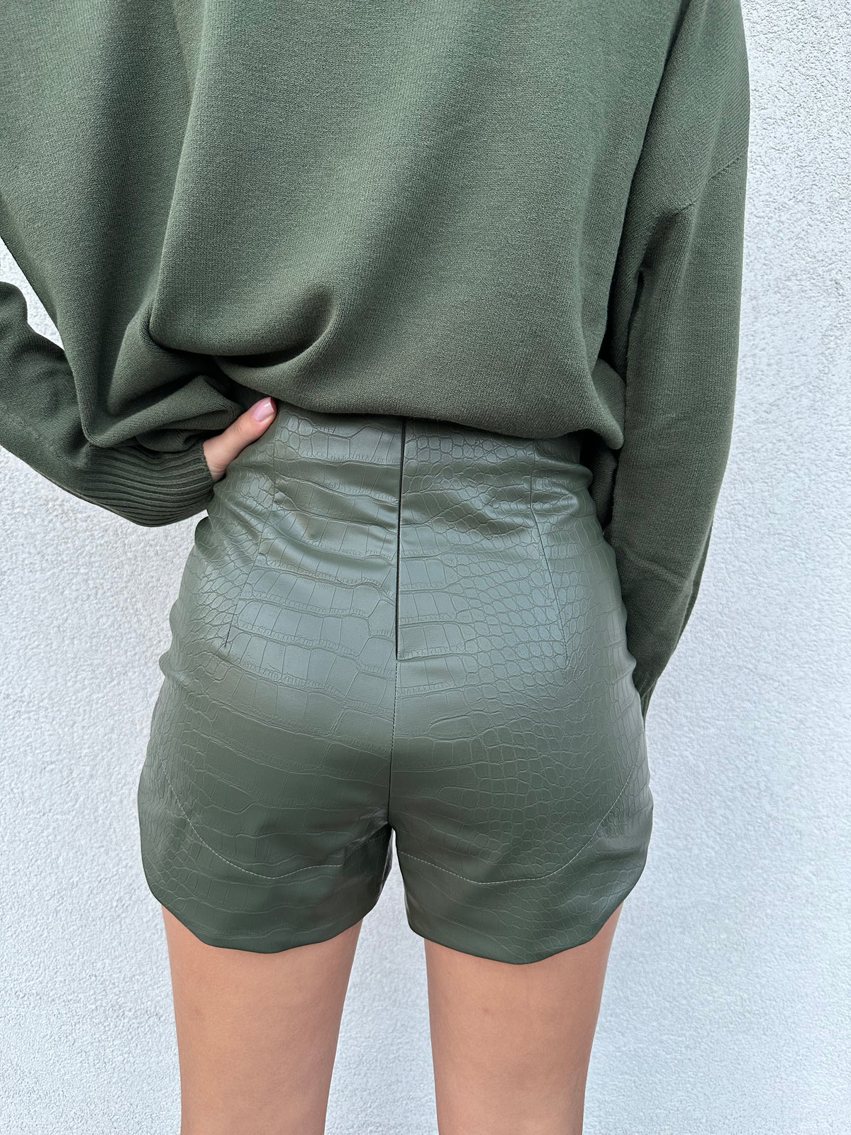 Shorts cocco VERDE - SILENCE LIMITED