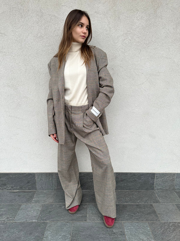 Pantalone principe di Galles  - HINNOMINATE