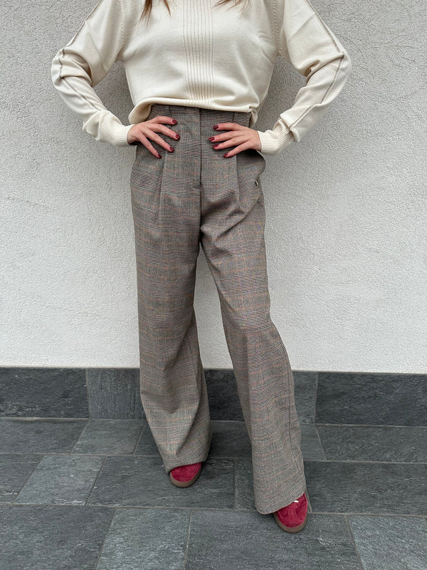 Pantalone principe di Galles  - HINNOMINATE